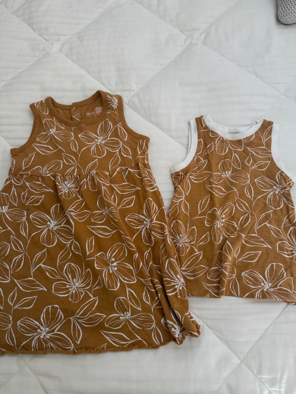 Little Co sibling set